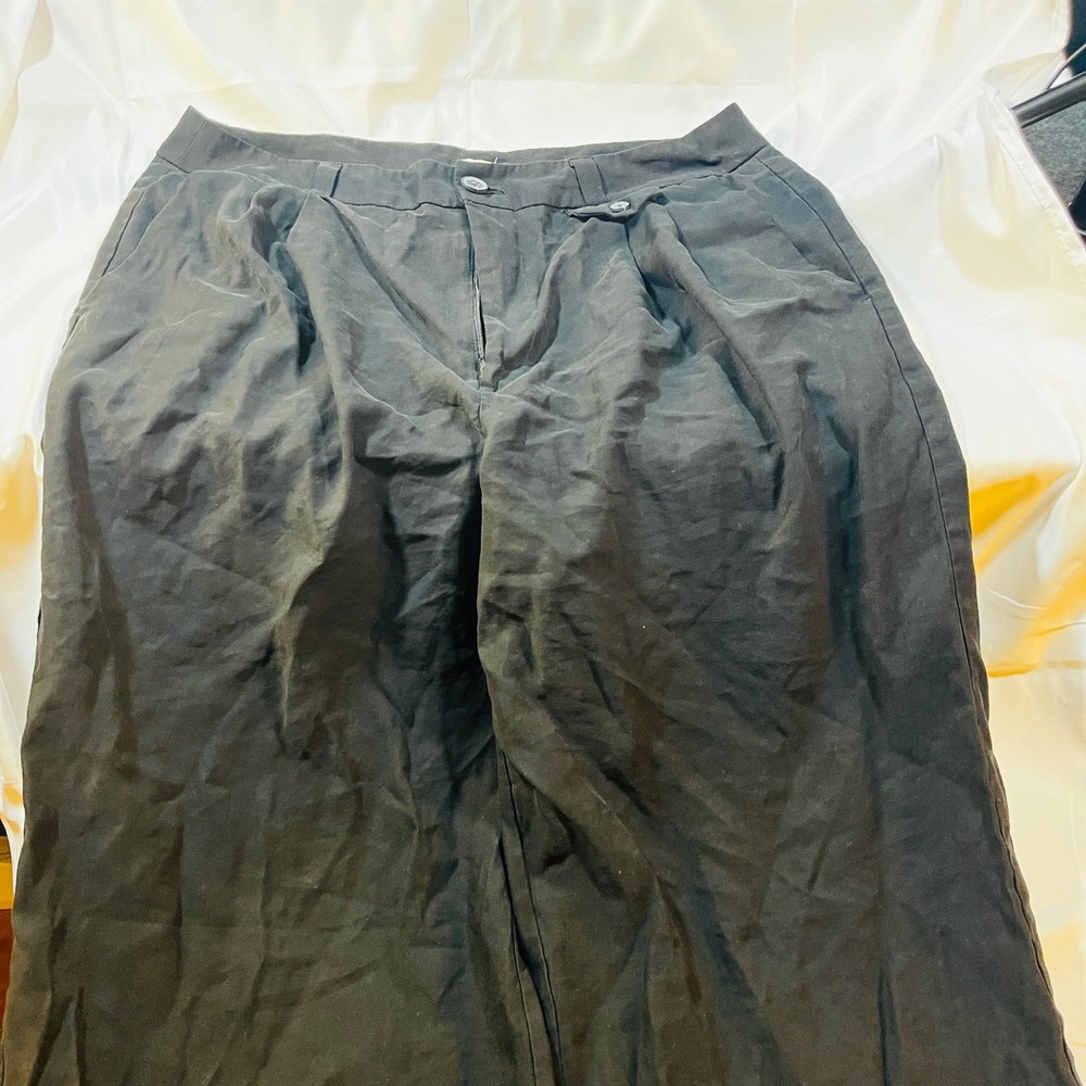 A New Day Black Pleated Wide Leg Cropped Pants Women Size 14 High Rise